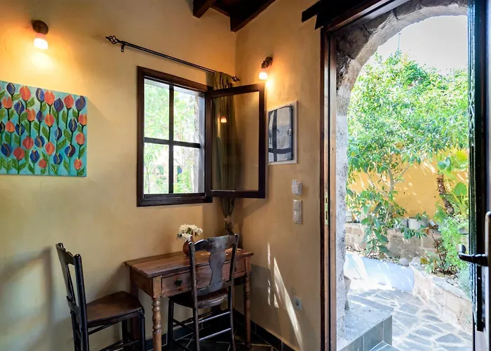 Secret Garden - Old Town - Couples *