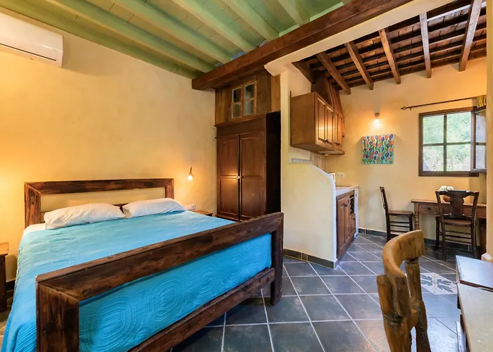 Secret Garden - Old Town - Couples Lejlighed *